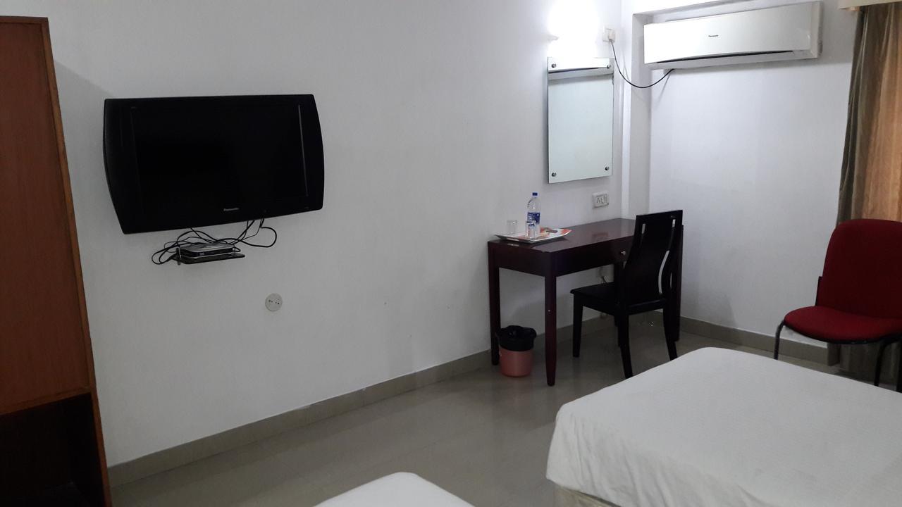 Aroma Residency Hotel Tinsukia Exterior foto