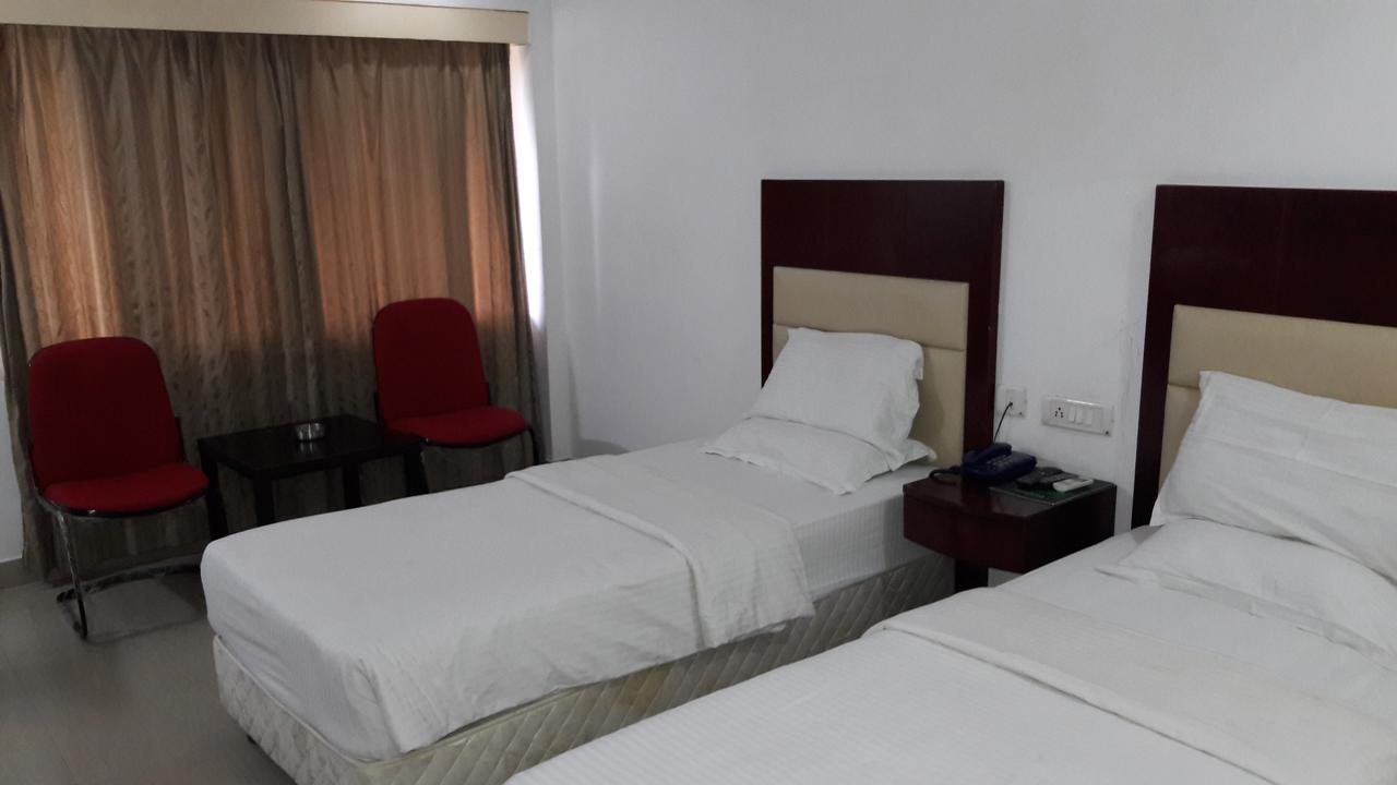 Aroma Residency Hotel Tinsukia Exterior foto