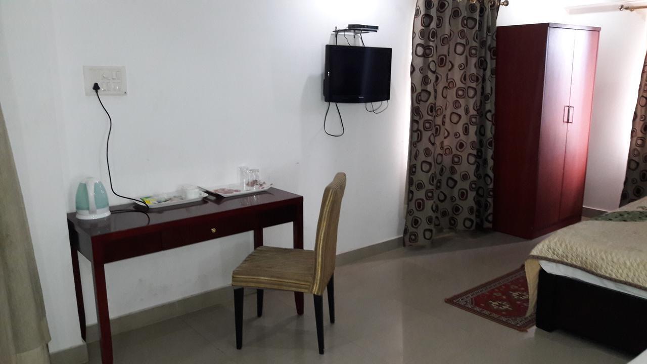 Aroma Residency Hotel Tinsukia Exterior foto